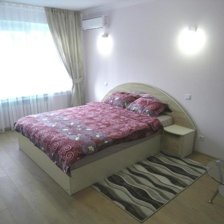 Modern Apartment Kisinyov Kültér fotó